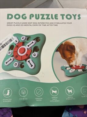 Dog Puzzle Toy Interactive Treat Puzzle - Green & Red